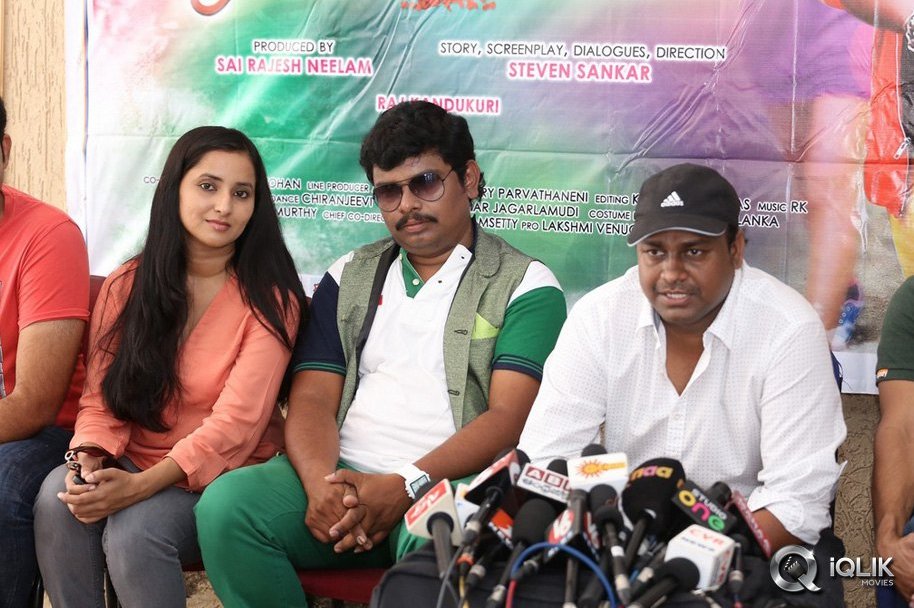 Hrudaya-Kaleyam-Movie-Re-Release-Press-Meet